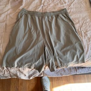 Lulu lemon Pace breaker shorts